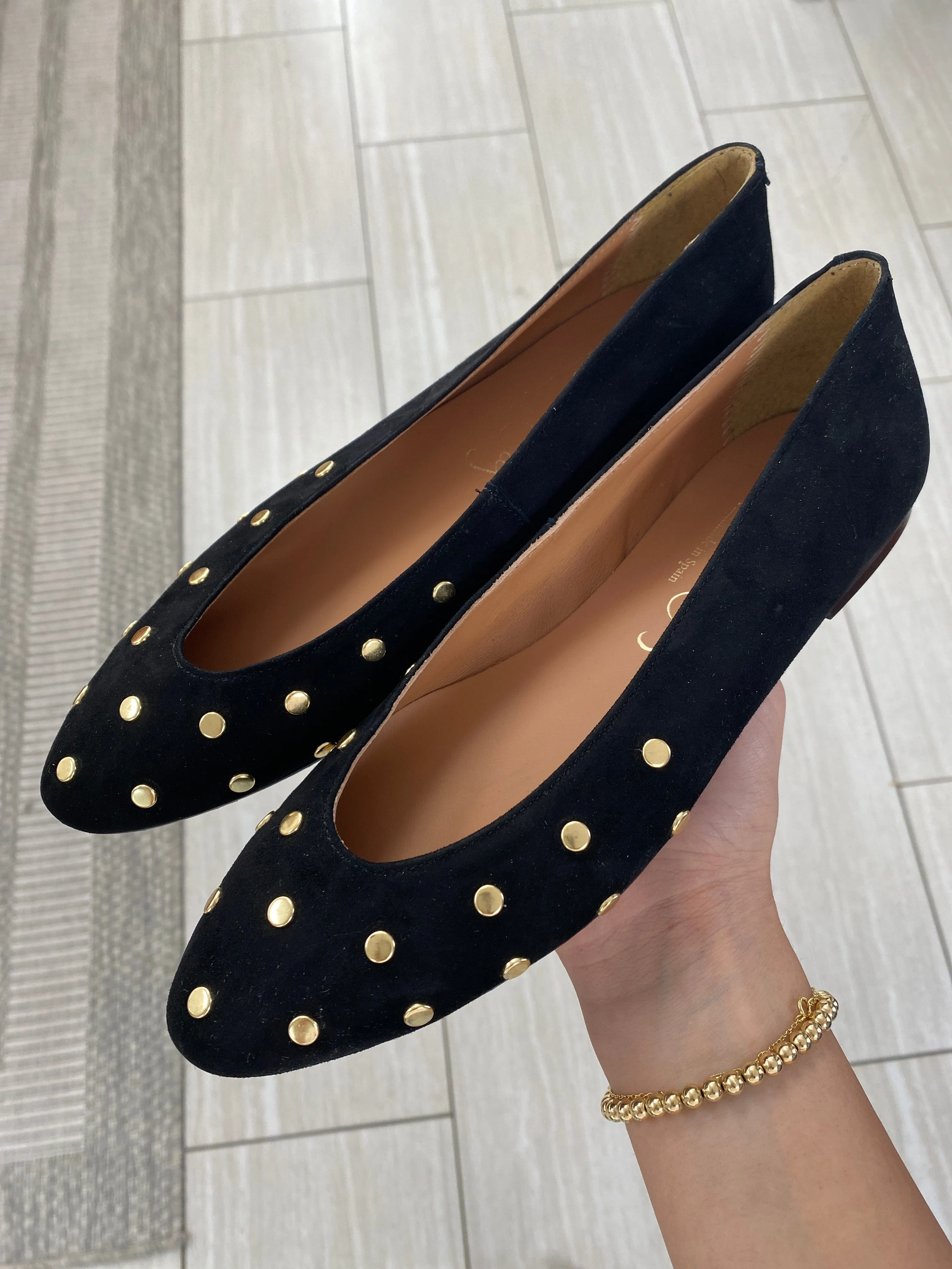 Papanatas Black Suede Studded V Flat